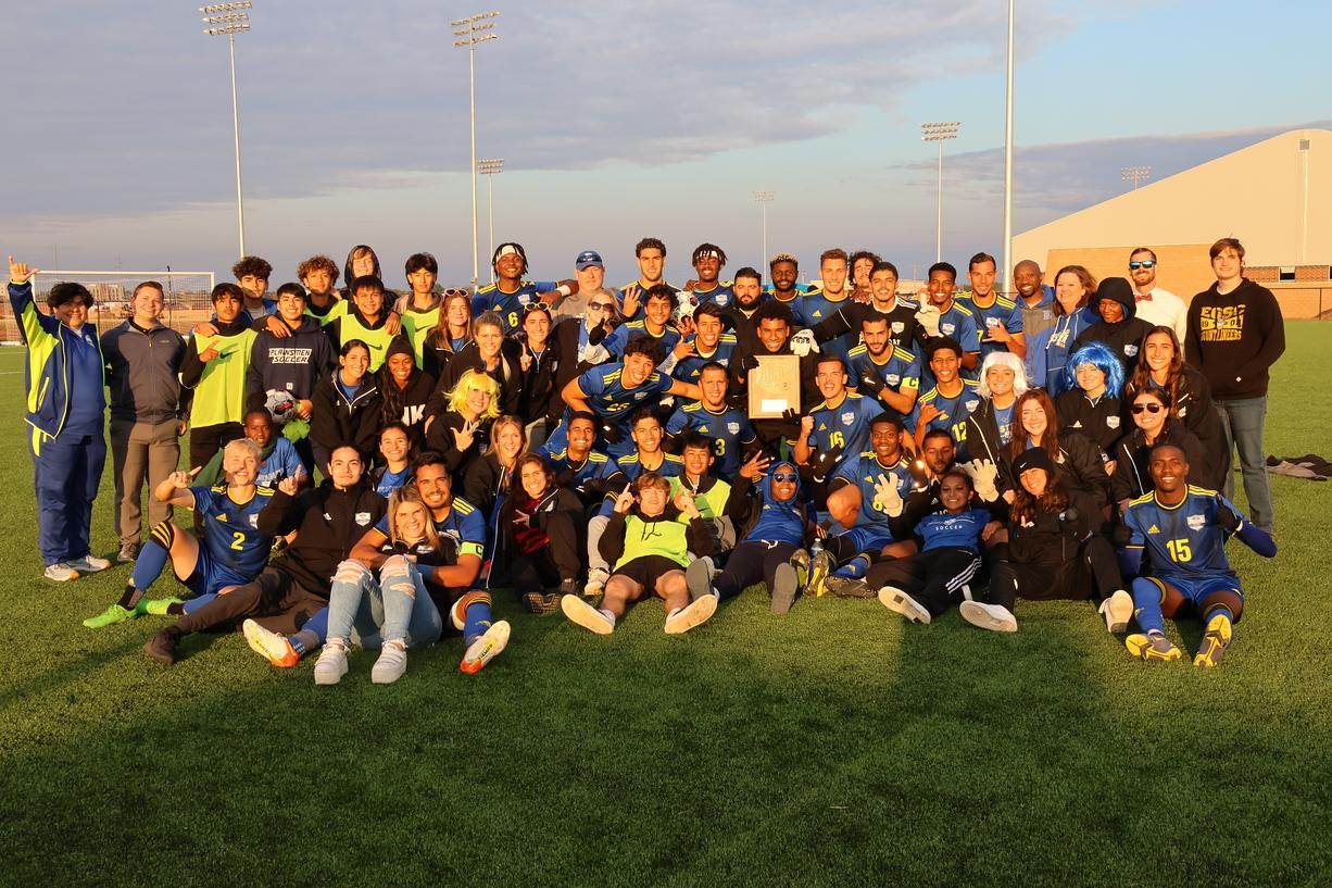 Eastern Men’s Soccer Team Wins NJCAA Region 2 Tournament, Carranza wins Coach of the Year
